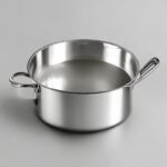 deep 4 quart saut pan with lid